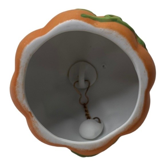 Vintage Avon 1990 Giving Thanks Porcelain Bell - Picture 2 of 6